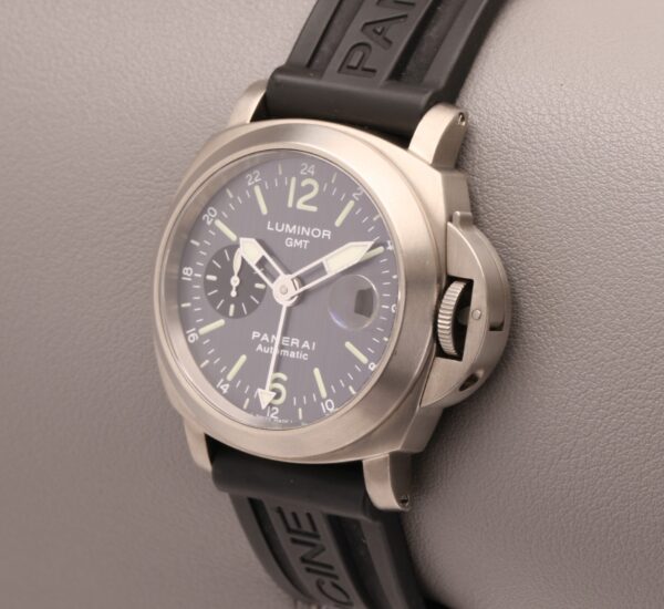 Panerai Luminor GMT (Pre-Order)