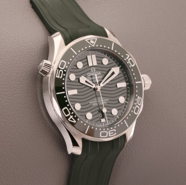 Omega Seamaster (Pre-Order)