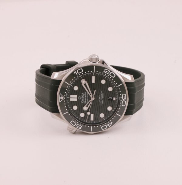 Omega Seamaster (Pre-Order)